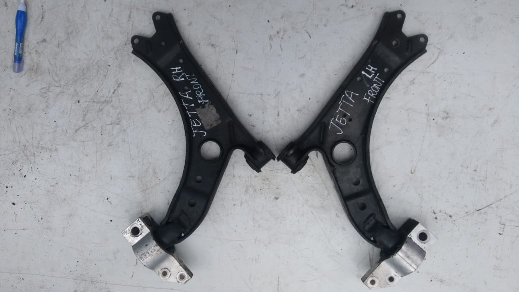 BANDEJAS DELANTERAS VOLKSWAGEN JETTA 2006 AL 2011